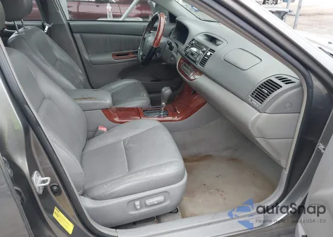 2006 Toyota Camry Xle V6 from USA, damaged, VIN 4T1BF30K96U627657